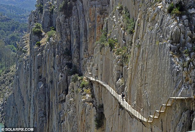 The victim, who is Irish, died after falling from the infamous Caminito del Rey pathway, close to the village of El Chorro in Malaga