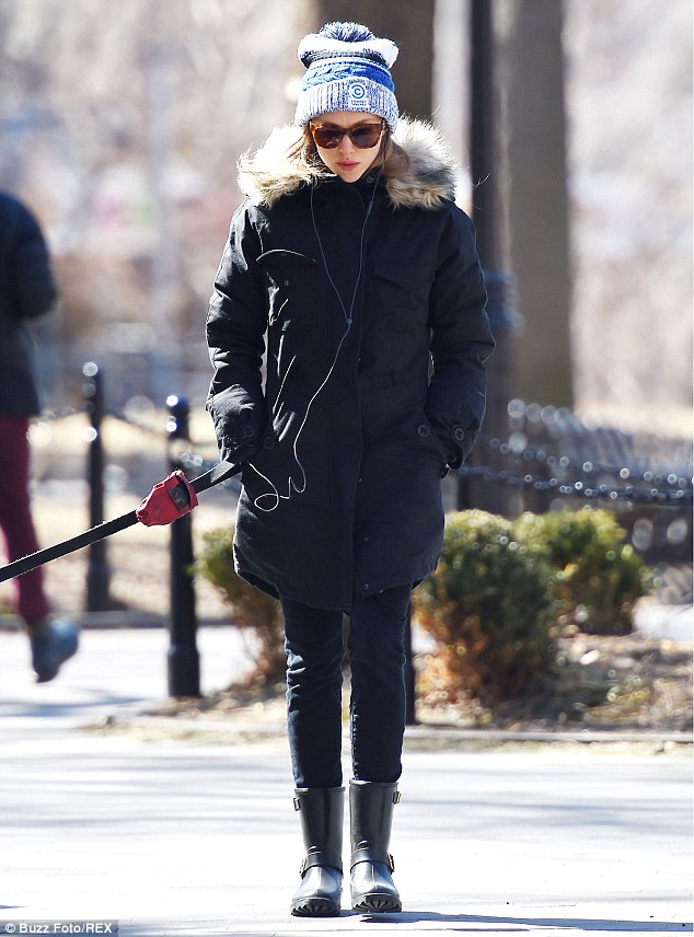 Amanda Seyfried takes pet dog Finn for walkies in New York | Daily Mail ...