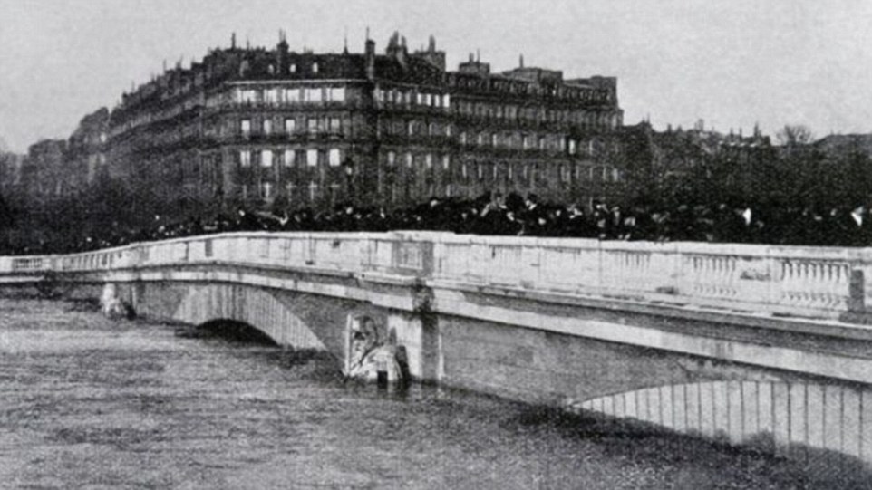 Just like in 2016, crowds gathered on bridges across the city to witness the rushing waters of the Seine which, at its peak, was eight metres above ordinary levels