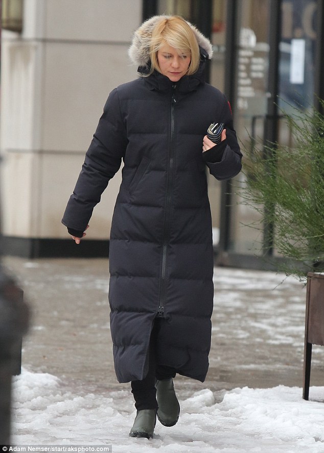 Claire Danes dons full-length padded coat to run errands in New York ...