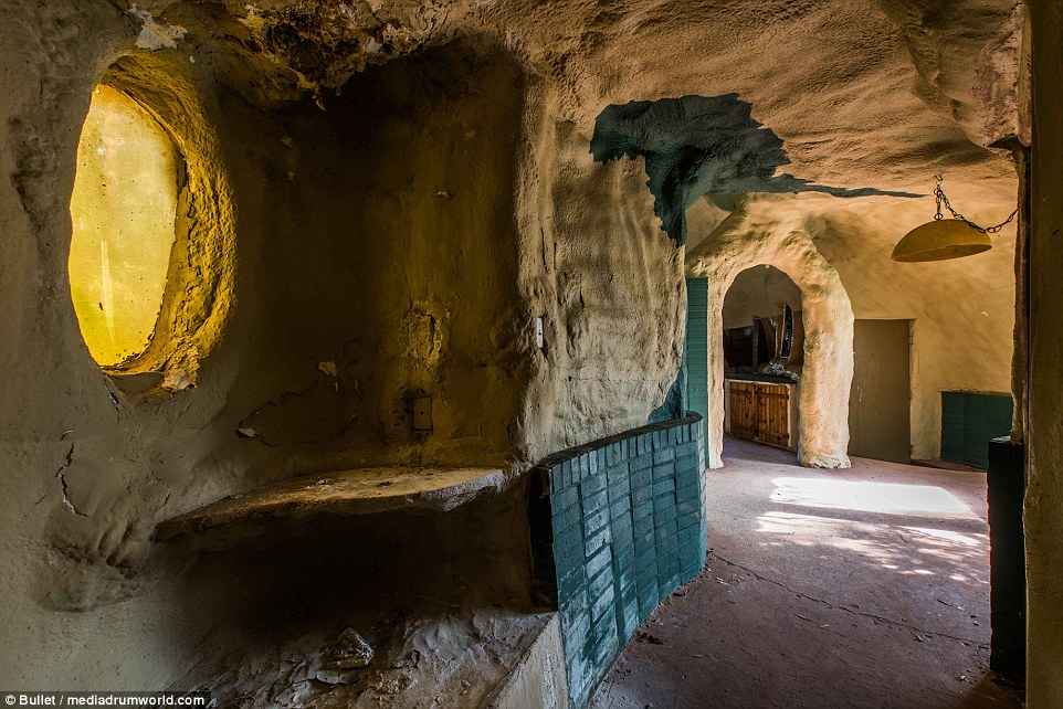 The house was built using liquid foam which was sprayed inside an inflatable balloon to build the walls and ceilings 