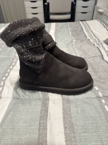 Ugg Australia Cambridge Boots- size 7 - image 1