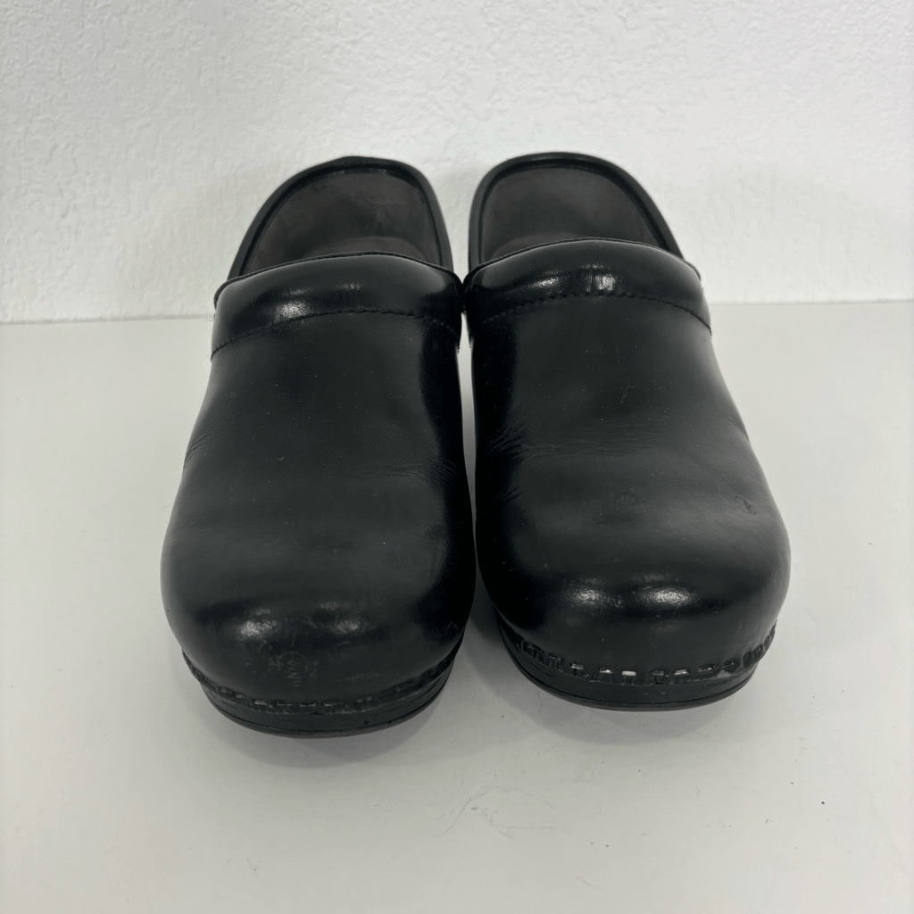 Dansko Black Leather Performance Clog Shoes - image 3