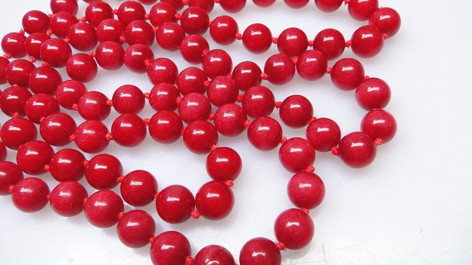 Vintage Red Jade Bead Necklace Continuous Strand … - image 2