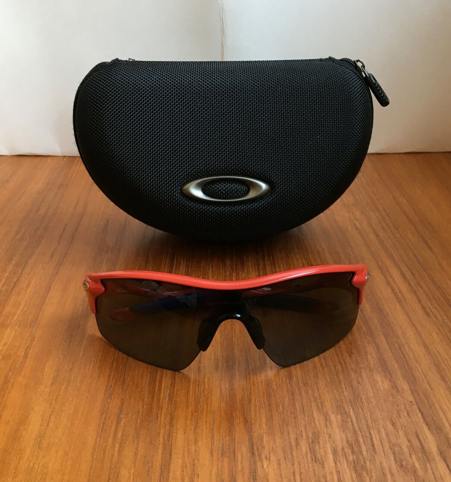 Oakley Men's Radarlock Red Sunglasses With Case Angels Adell EUC | eBay