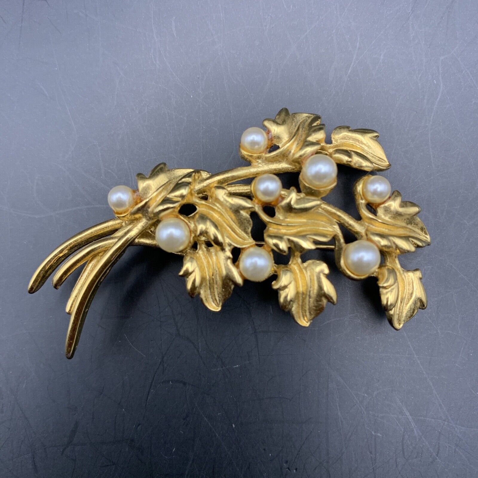 Napier Leaf Brooch Pin Leaves Gold Tone Faux Pear… - image 2