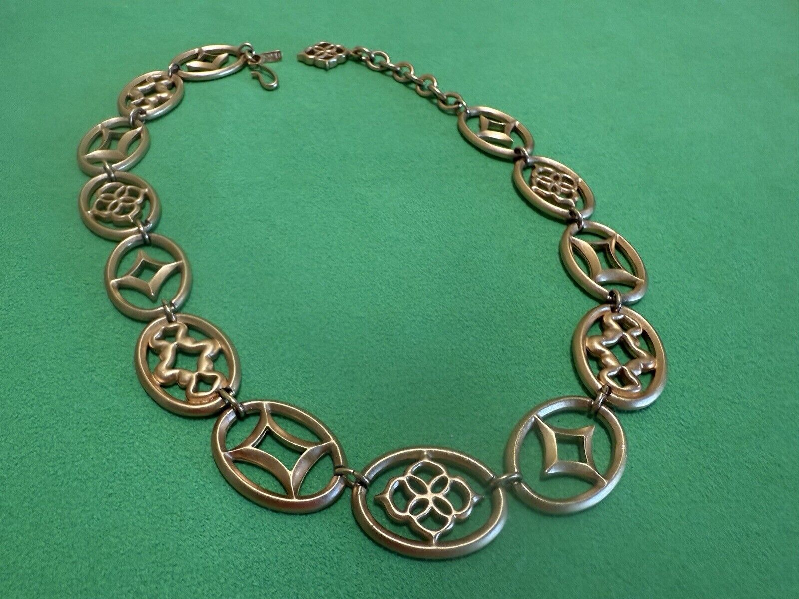 vintage monet gold tone necklace - image 5