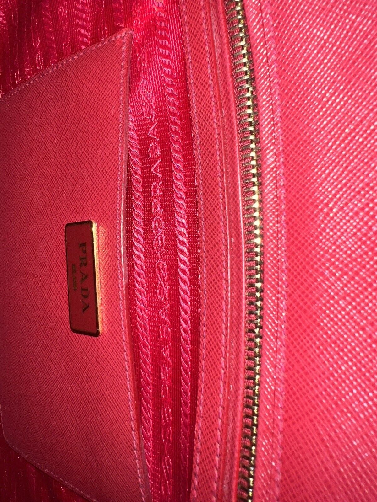 Red Prada Galleria Saffiano Large Leather Bag 100… - image 12