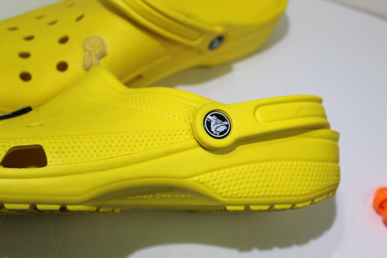 Crocs Yellow Comfort Shoe Clog Women's Size 12 Me… - image 2