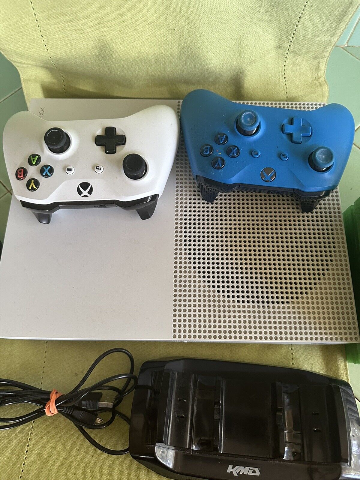 Microsoft Xbox One S 1681 Game Console - with 10 Games+2 Controllers ...