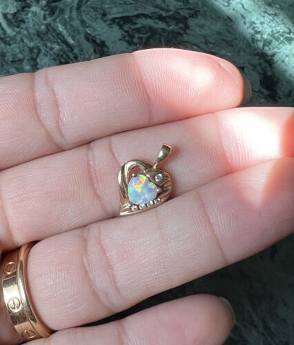 Solid 10k Yellow Gold Opal Heart Pendant Vintage