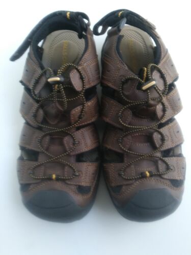 Fall Creek Men Sandals Size 10  Gently Worn The Sh