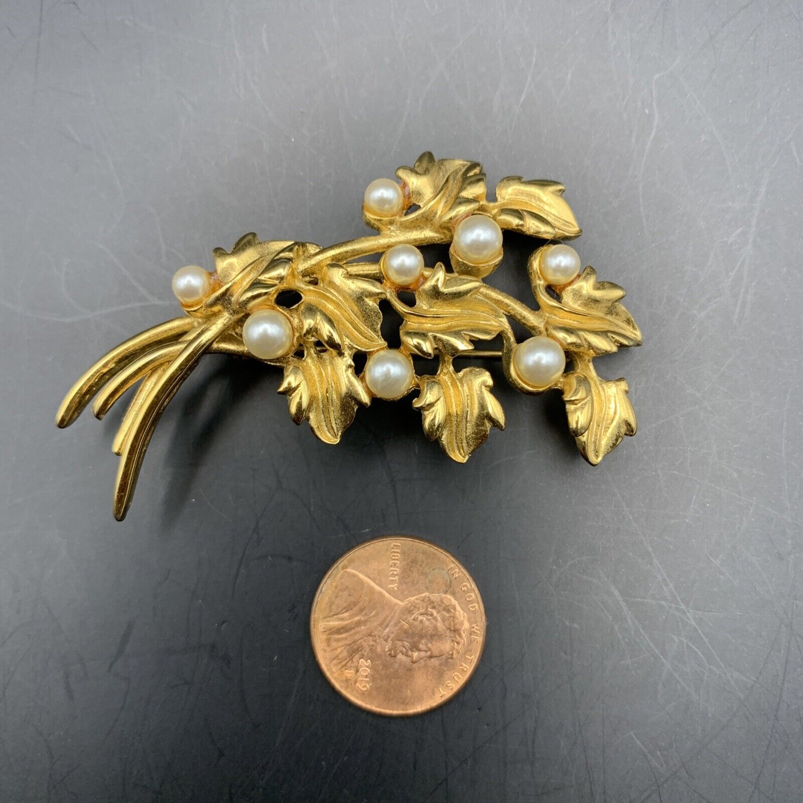 Napier Leaf Brooch Pin Leaves Gold Tone Faux Pear… - image 3