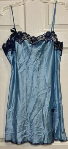 Victoria Secret Angels 2005 Satin Cami/slip. Blue 