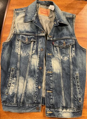 Levi's Faded Cutoff Vest XL