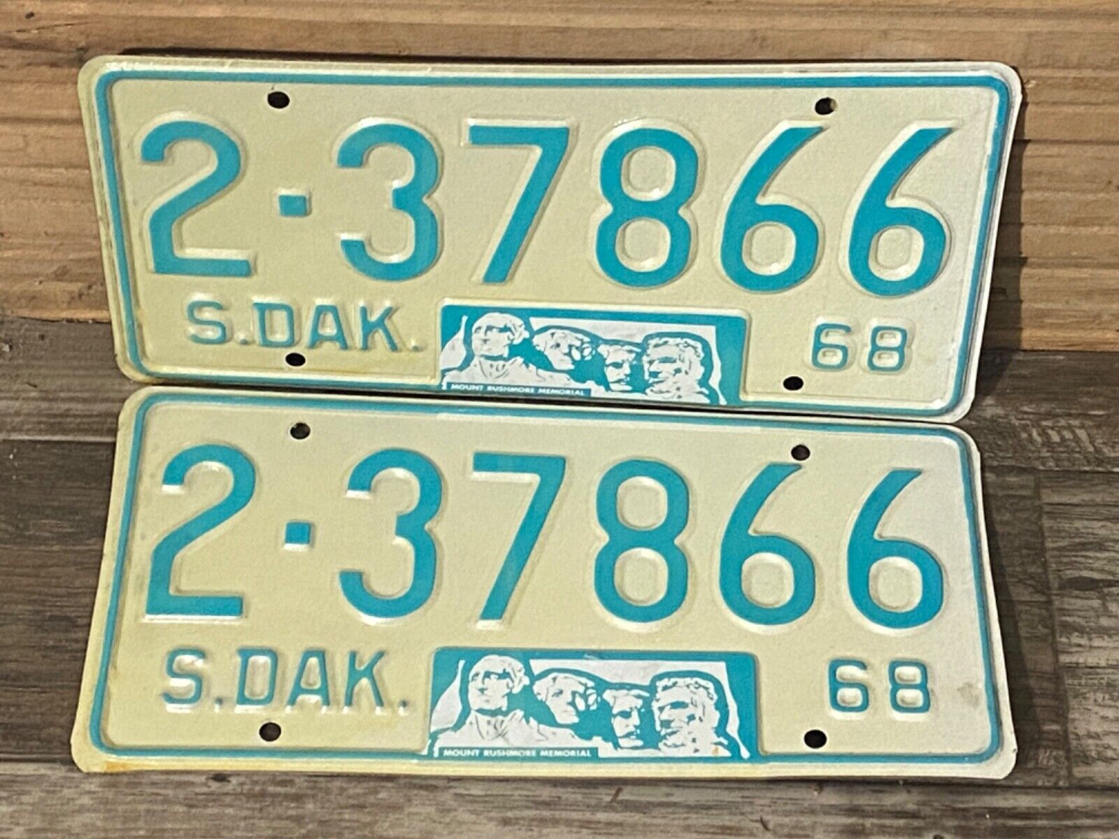 Unused pair of 1968 South Dakota license plates- 2-37868 Pennington ...