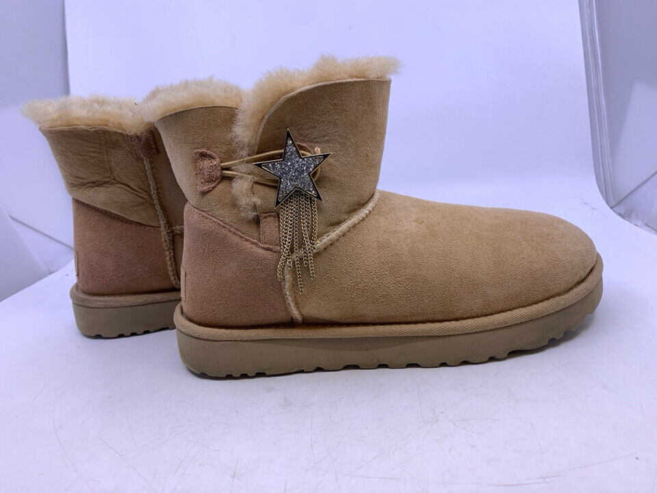 UGG Size 9 Juniors Boots - image 3