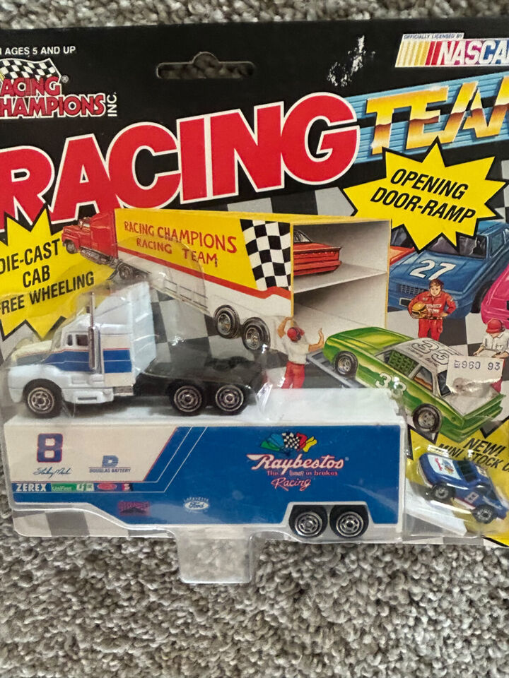 2- 1992 Nascar Racing Champions Transporters, Hooters #7 & Raybestos #8 ...