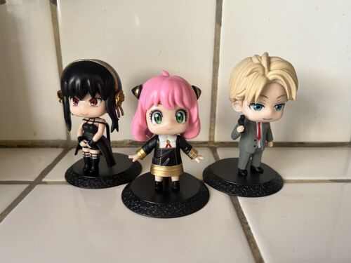 *rare* Spy X Family Chibi Figure Set 