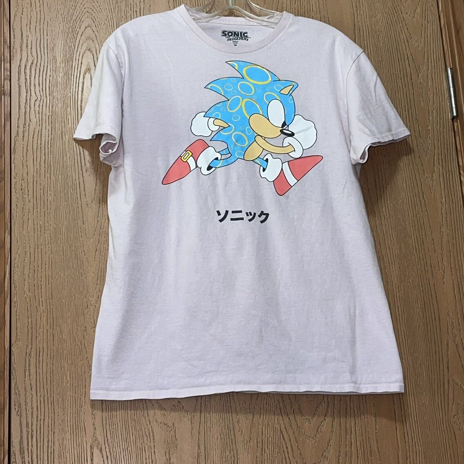 Sonic the Hedgehog t shirt womens size medium pink has flaw e1250 | eBay