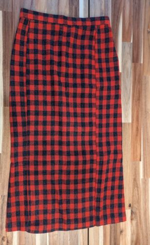 1950-1960 Vintage Red And Black Plaid Wool Wiggle 