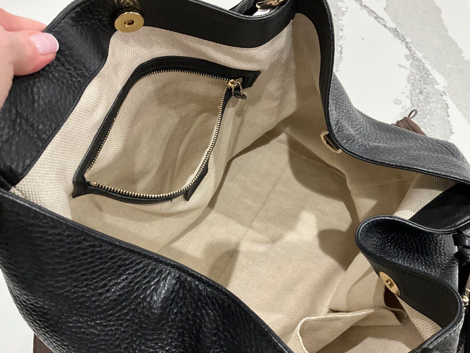 GUCCI SOHO Leather Handbag (GENTLY USED) - image 7