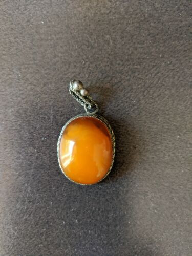 Never Worn Vintage Baltic Amber Yellow Pendant Sov