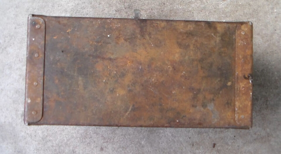 Old US Military WW2 era EMPTY Metal Cal .50 M.G. Ammunition Box Chest ... image.