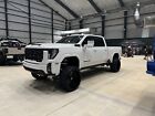 2024 GMC Sierra 2500 K2500 AT4 2024 GMC Sierra 2500 White 4WD Automatic K2500 AT4