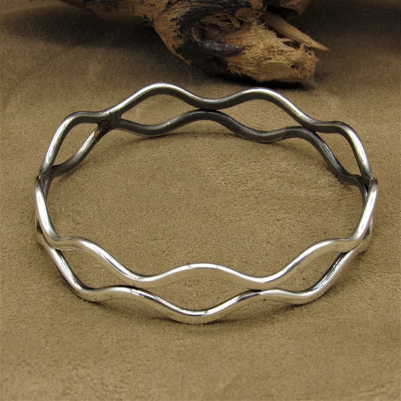 Sterling Silver Zig Zag Bangle Bracelet - image 3