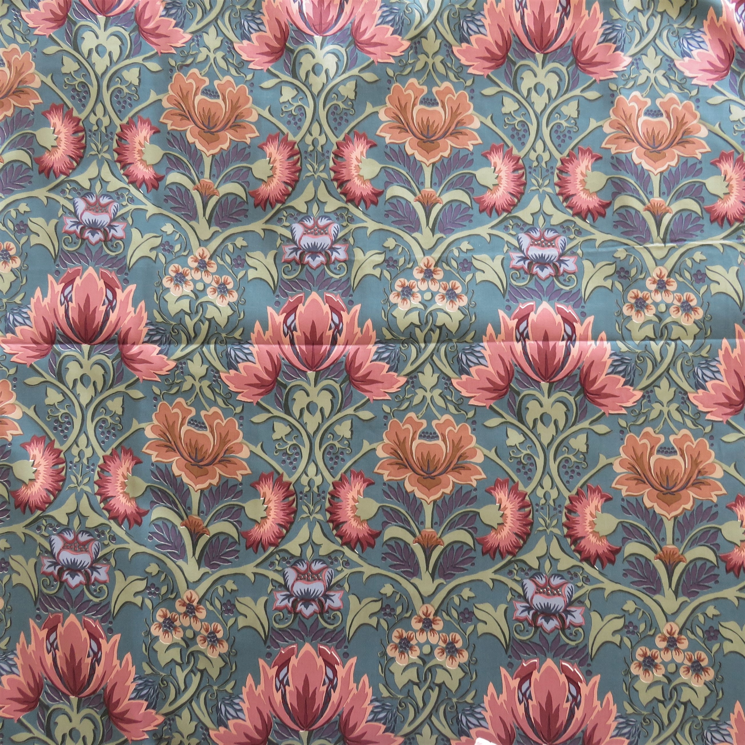 Vintage Unused Floral Fabric By Crowson 55'' by 100'' .Vintage Craft