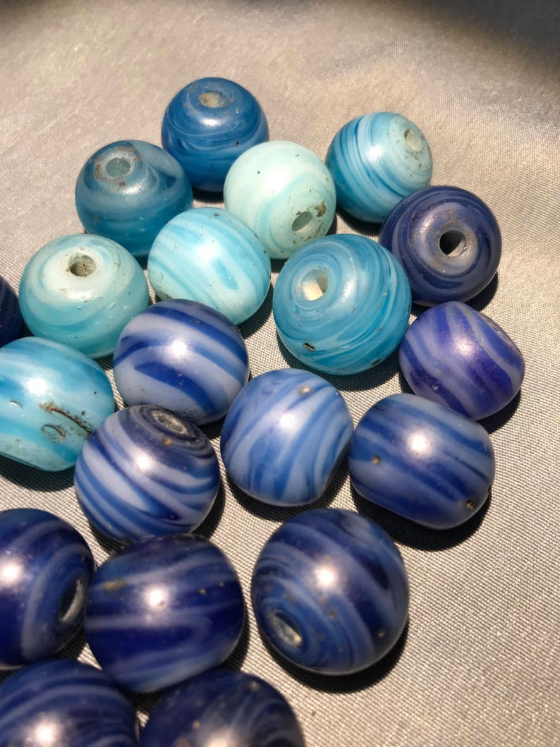 How To Identify Vintage Glass Beads at Troy Merriman blog