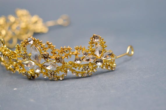 Gold tone with crystals, women's crown - image 3