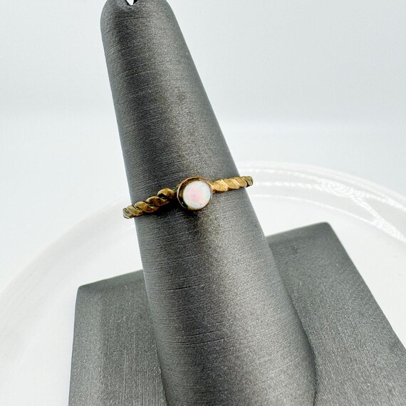 Vintage 14k Gold Moonstone Ring Artisan Minimalis… - image 1