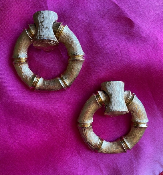 Vintage 80s style NAPIER door knocker earrings ch… - image 4