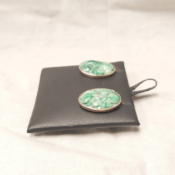 10k Green Oval Earrings with Carved Green Stone - image 5