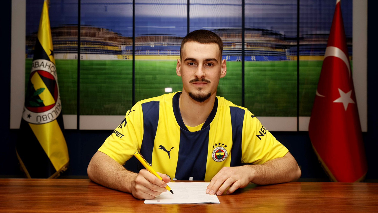 Ognjen Mimovic, resmen Fenerbahçe'de! 4.5 yılık sözleşmeye imza attı