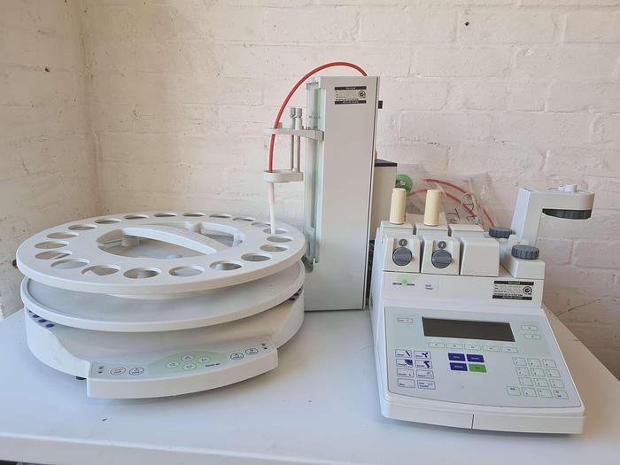 Used Mettler Toledo DL 53 Titrator with Rondo Sample Changer