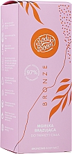 Brume bronzante pour visage et corps Body Boom Bronzing Body Mist