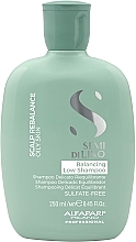 Шампунь для жирной кожи головы Alfaparf Semi Di Lino Scalp Rebalance Balancing Low Shampoo