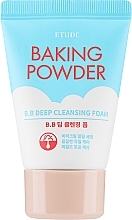 Пенка для умывания Etude House Baking Powder BB Deep Cleansing Foam