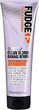 Pflegende Anti-Gelbstich Haarspülung für blondes Haar mit violetten Mikro-Pigmenten Fudge Everyday Clean Blonde Damage Rewind Violet-Toning Conditioner