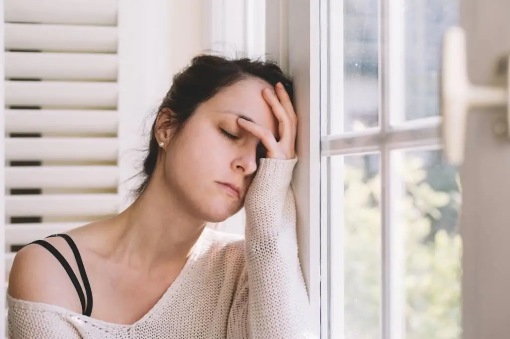 Saya ingin tidur, tapi tidak bisa tidur. Kemungkinan penyebab insomnia, opsi perawatan, ulasan