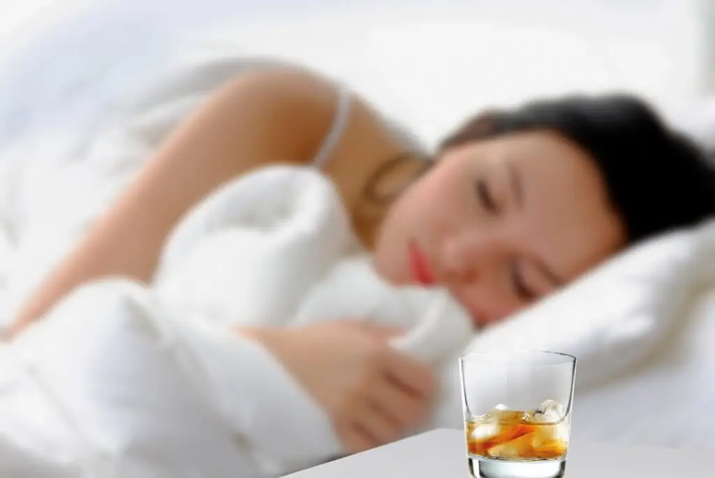 Insomnia setelah alkohol: penyebab, perawatan, tips