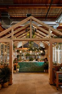 Albuquerque’s Sawmill Market has taken over a sprawling timber warehouse that has been totally reimagined by Islyn Studio in the city’s former industrial heartland. Photography: Read McKendree #restaurant #newmexico #architecture #design