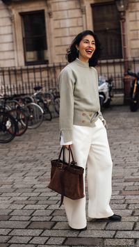 London street style is having a moment. Learn how to combine classic staples with contemporary trends from the best-dressed attendees at LFW.