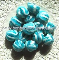 Blue raspberry gummy kisses - Délices gélifiés à la framboise bleue