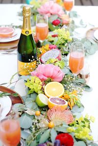 The Party Society: Citrus Brunch with DIY Fruit Garland Centerpiece