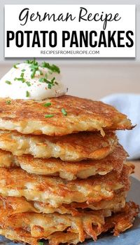 Looking for a delicious potato pancake recipe? This classic German version from shredded potatoes is very easy to make! #potatopancakes #germanrecipes