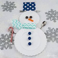 Who said you could only build a snowman out of snow? Build this cute place setting with our White Scalloped Plastic plates & Premium Plastic Cutlery! Don't forget Glitter Silver Snowflakes to add extra magic!